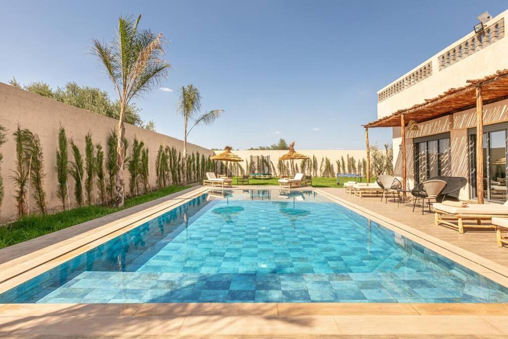 Villa Leila,Piscine , Grand Jardin, Jeux , Cuisiniere Marrakesh Exterior photo
