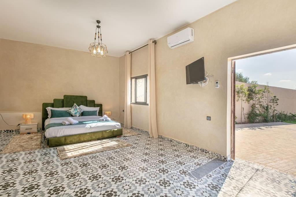 Villa Leila,Piscine , Grand Jardin, Jeux , Cuisiniere Marrakesh Exterior photo